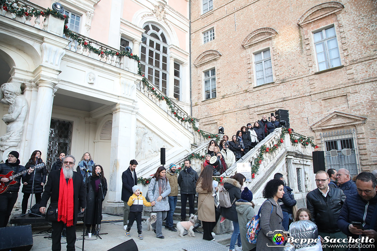 VBS_4265 -  Il Magico Paese di Natale 2024 - Spettacolo di Inaugurazione a Govone.jpg